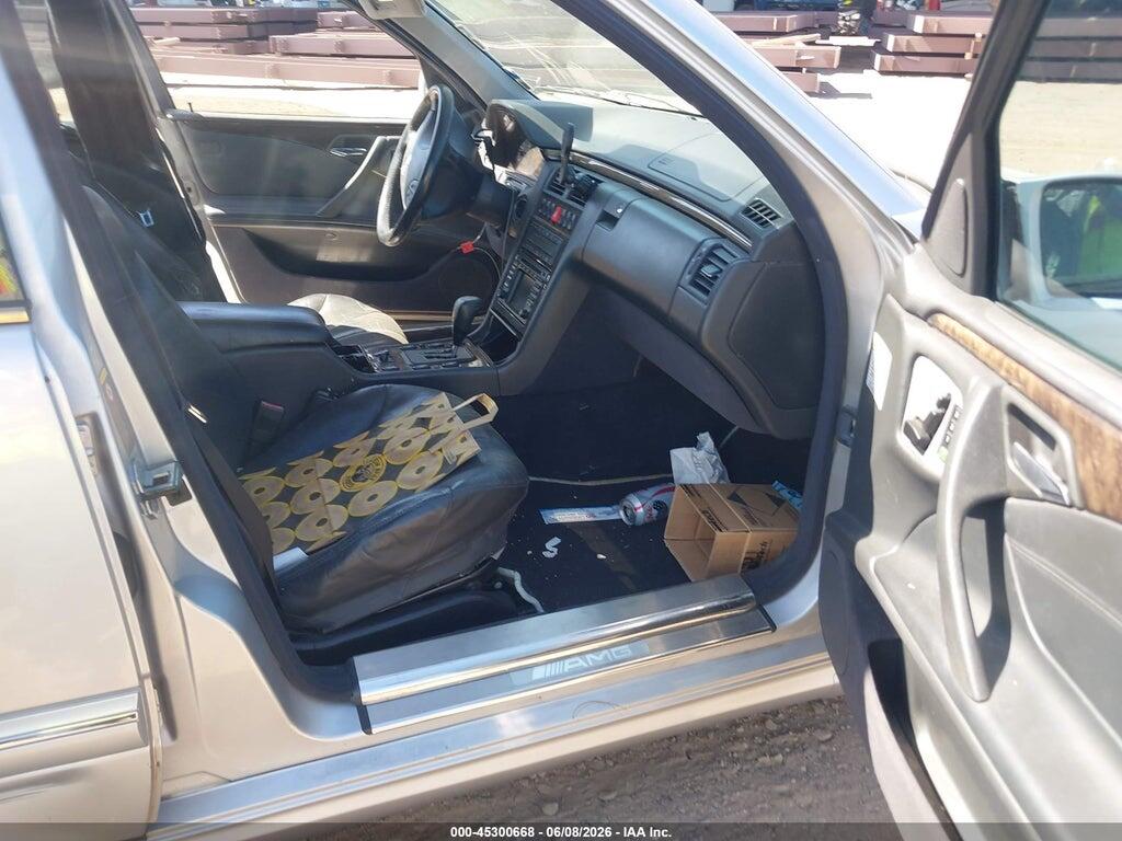 WDBJF74J31B340312 2001 MERCEDES-BENZ E 55 AMG photo no. 5