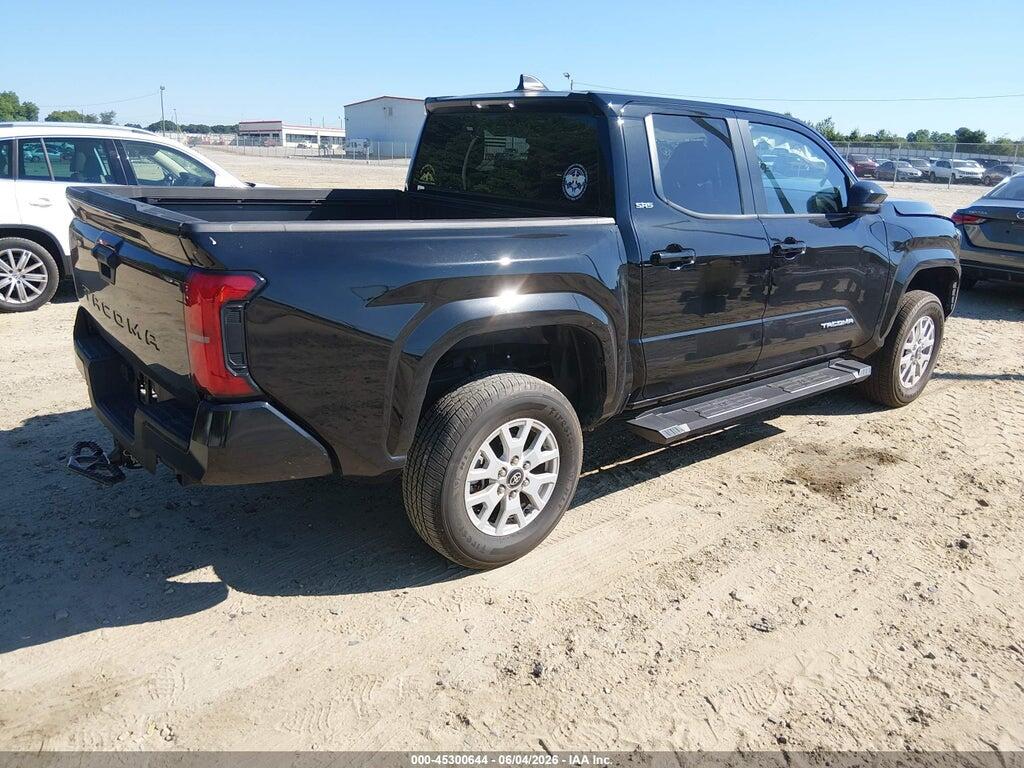 3TYKB5FN4RT008815 2024 TOYOTA TACOMA photo no. 4
