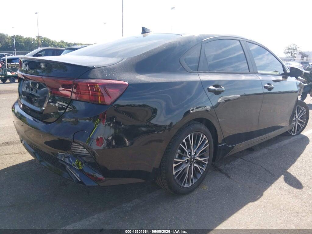 3KPF54AD0NE496324 2022 KIA FORTE photo no. 4