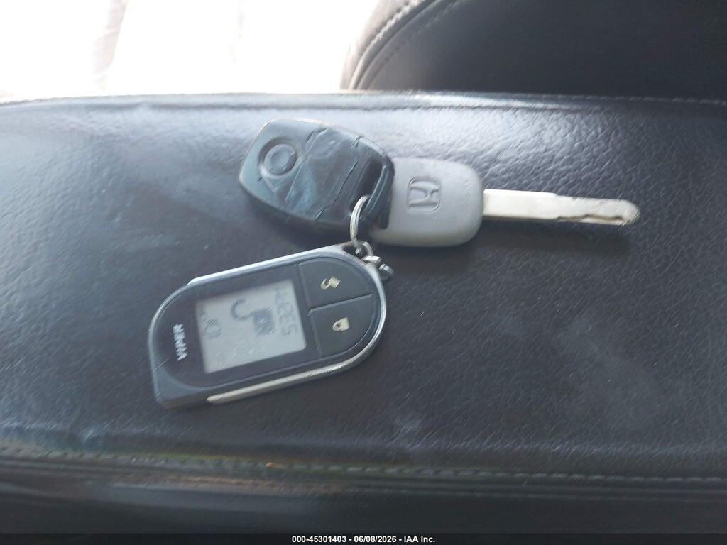 1HGCM816X4A007977 2004 HONDA ACCORD photo no. 11