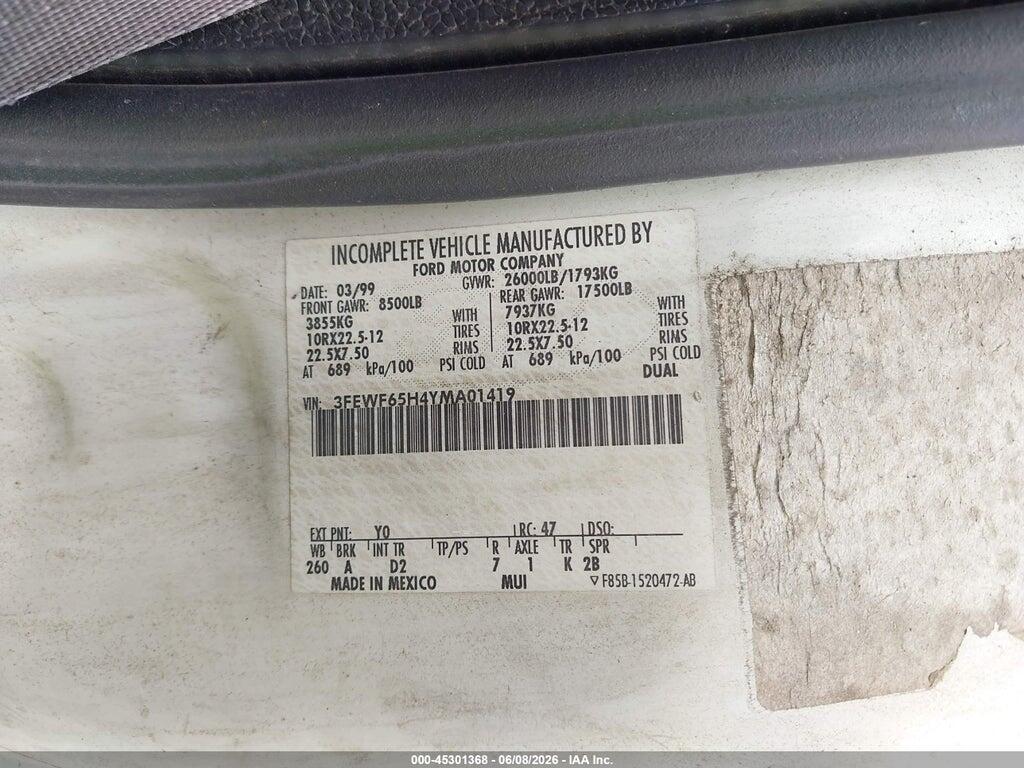 3FEWF65H4YMA01419 2000 FORD F650 photo no. 8