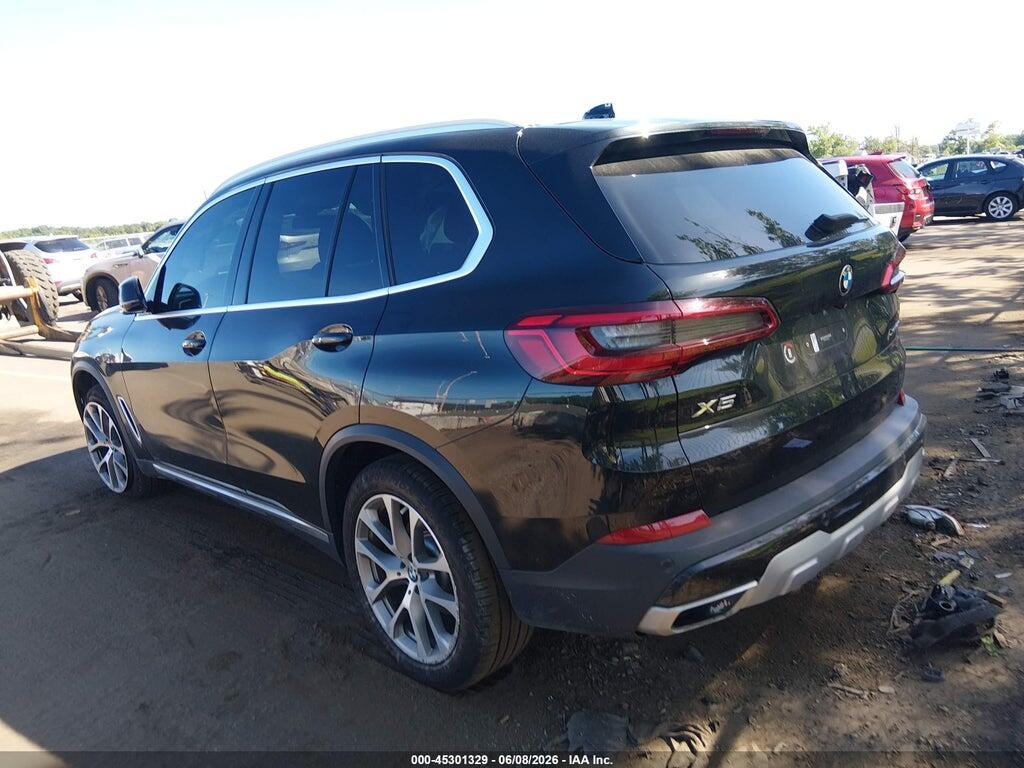 5UXCR6C53KLL36660 2019 BMW X5 photo no. 3