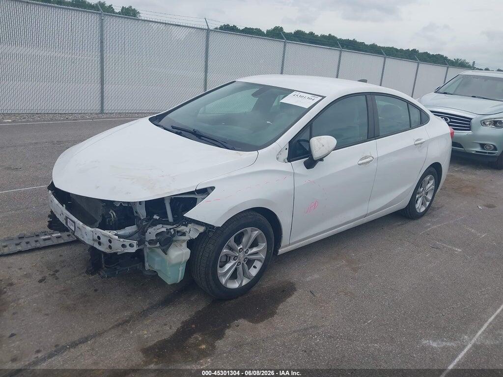 1G1BC5SM4K7150094 2019 CHEVROLET CRUZE photo no. 2