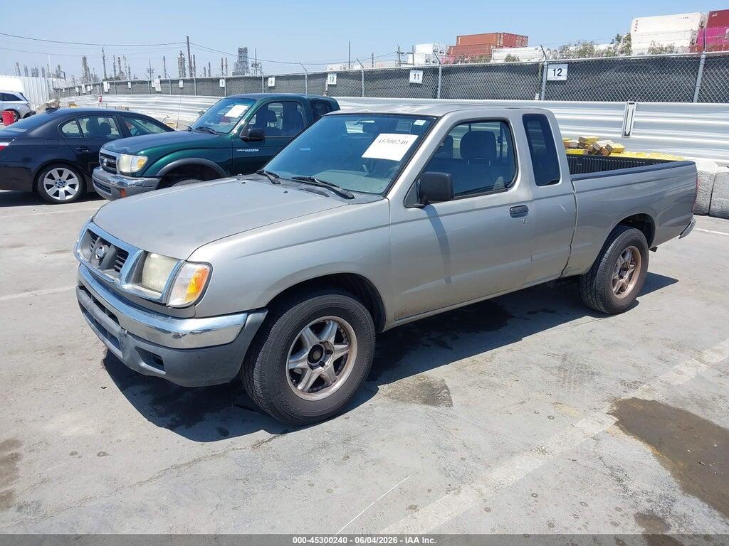 1N6DD26S6YC420914 2000 NISSAN FRONTIER photo no. 2