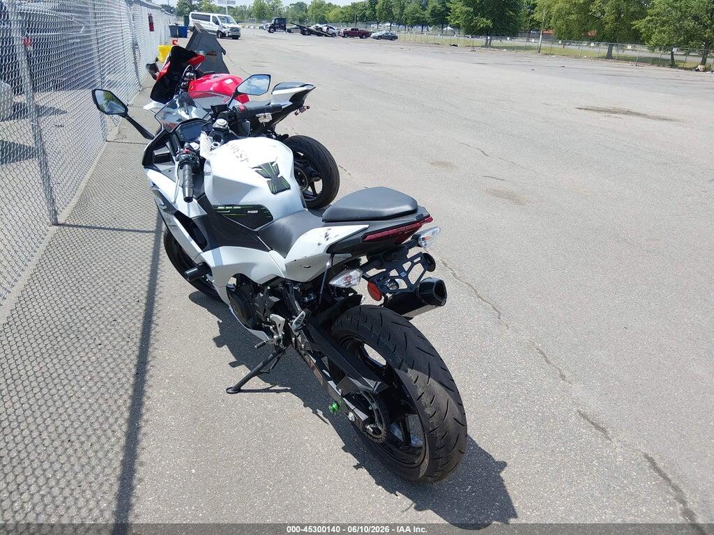 ML5EXGH1XSDA49710 2025 KAWASAKI EX500 photo no. 3