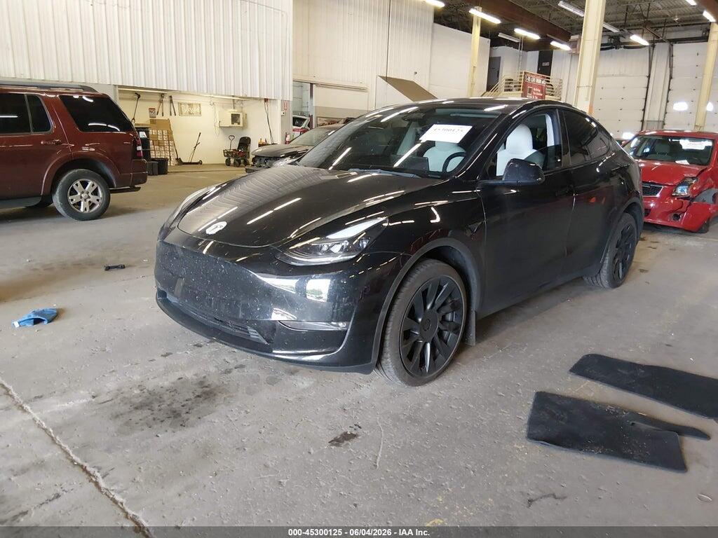 7SAYGDEEXPF885896 2023 TESLA MODEL Y photo no. 2
