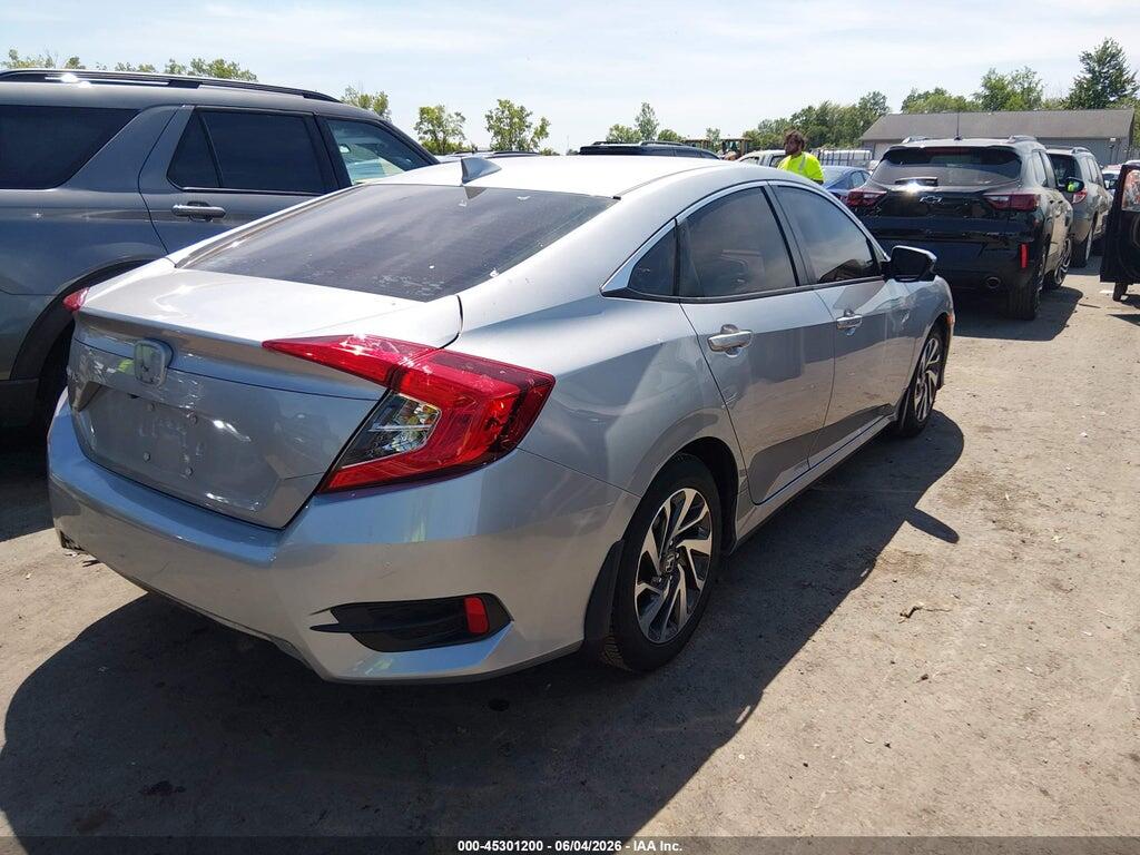 19XFC2F77JE025696 2018 HONDA CIVIC photo no. 4
