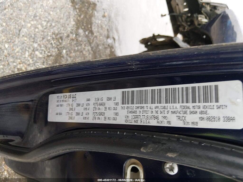 1C6RR7LT7JS107846 2018 RAM 1500 photo no. 9