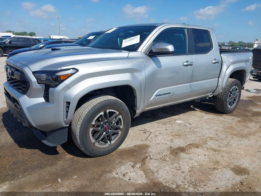 3TYKB5FN9RT000922 2024 TOYOTA TACOMA photo no. 2