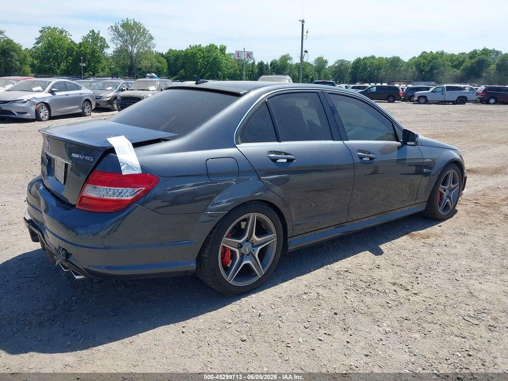 WDDGF7HBXBF662508 2011 MERCEDES-BENZ C 63 AMG photo no. 4