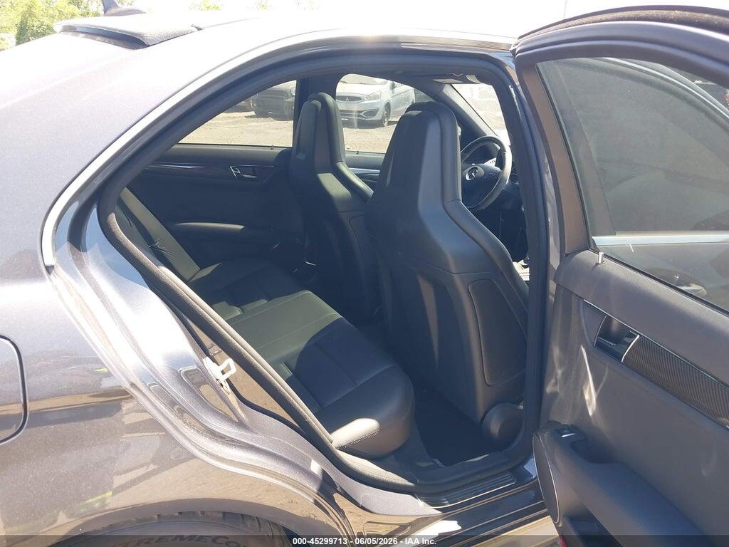 WDDGF7HBXBF662508 2011 MERCEDES-BENZ C 63 AMG photo no. 8