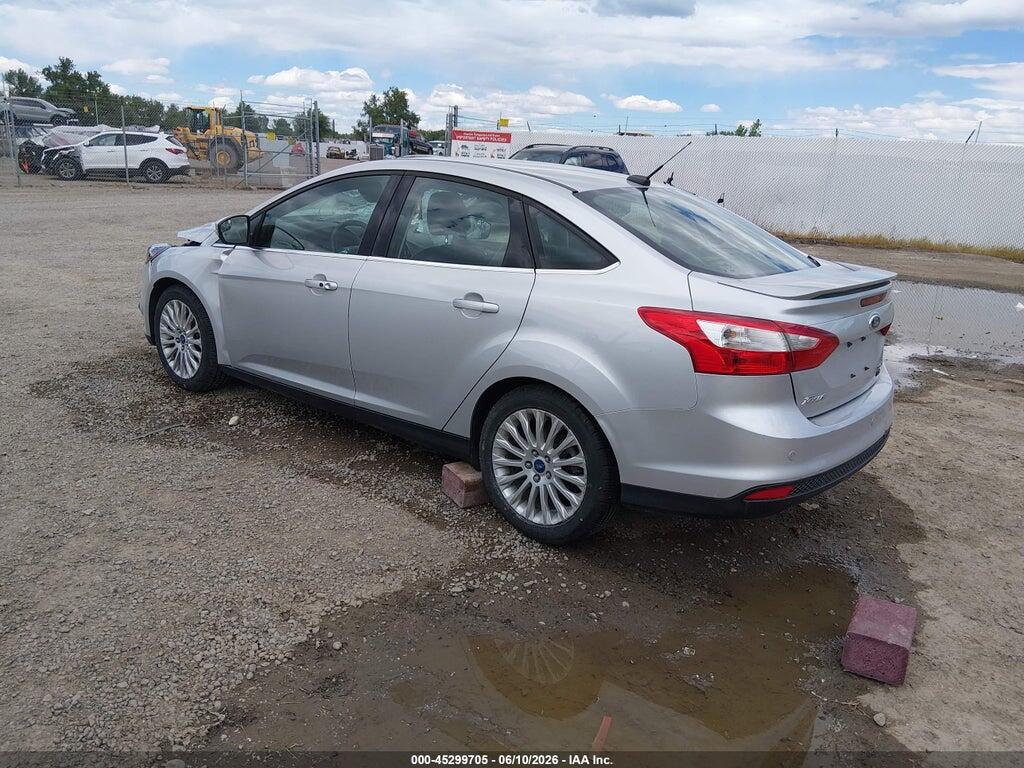 1FAHP3J27CL279844 2012 FORD FOCUS photo no. 3