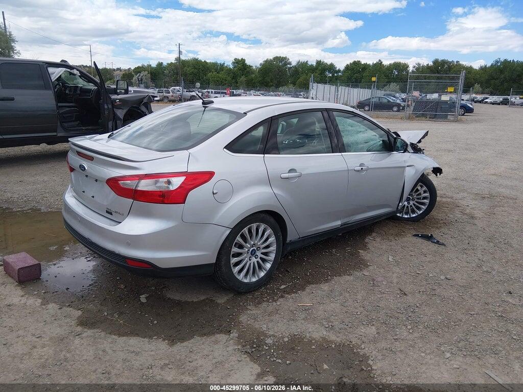 1FAHP3J27CL279844 2012 FORD FOCUS photo no. 4
