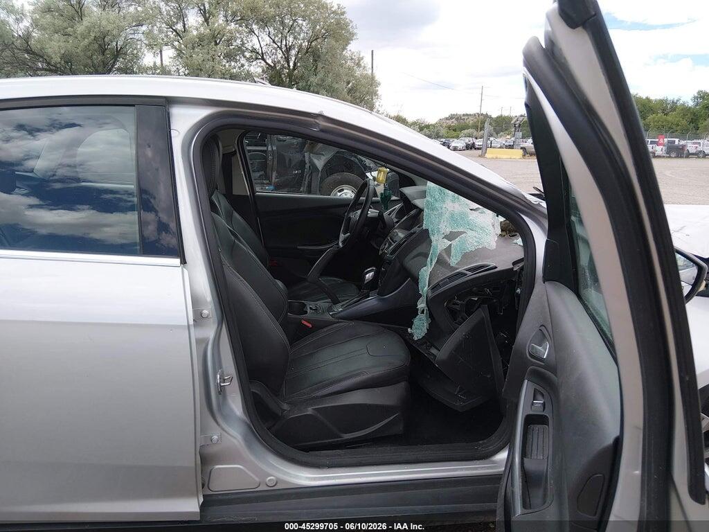 1FAHP3J27CL279844 2012 FORD FOCUS photo no. 5