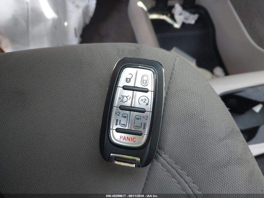 2C4RC1DG0JR148667 2018 CHRYSLER PACIFICA photo no. 11
