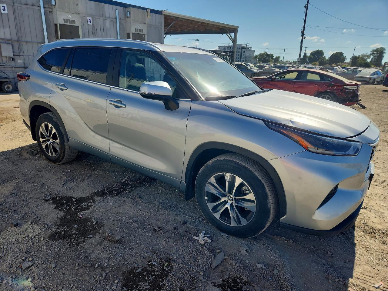 5TDKDRAH5RS053129 2024 TOYOTA HIGHLANDER photo no. 4