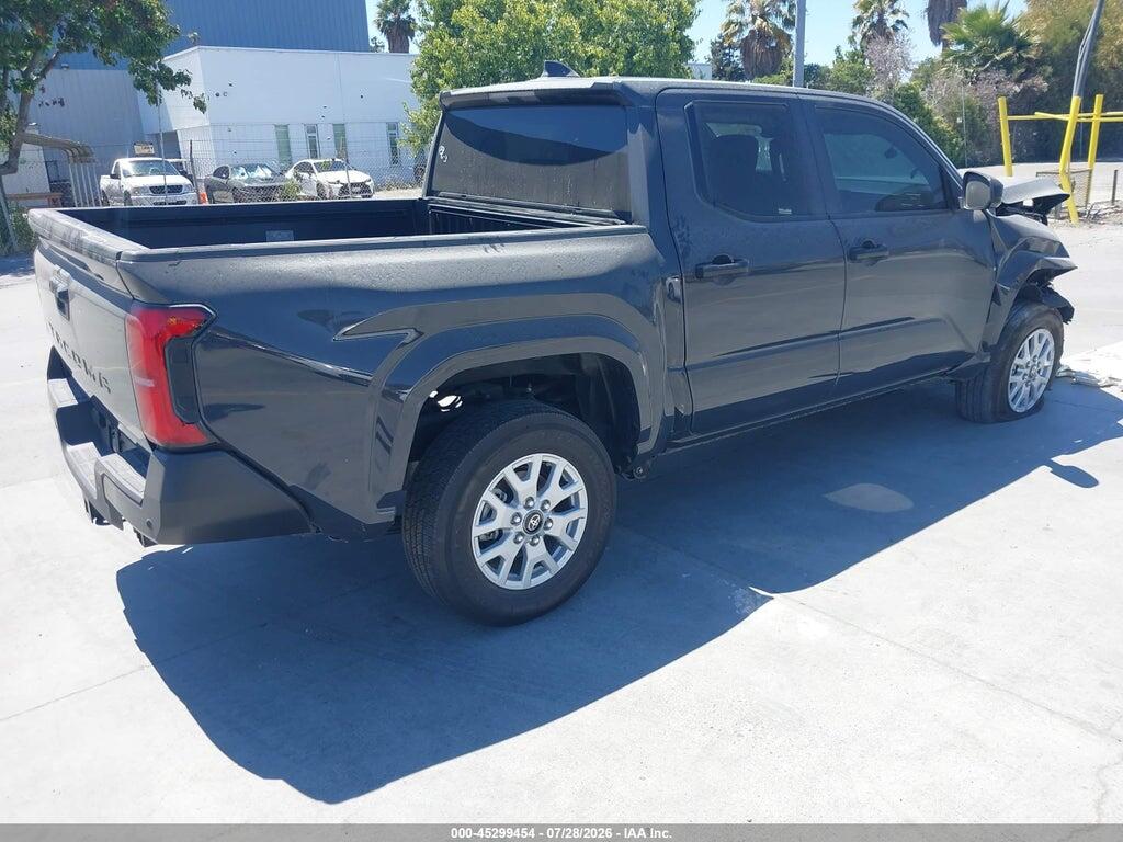 3TYKD5HN4RT001998 2024 TOYOTA TACOMA photo no. 4