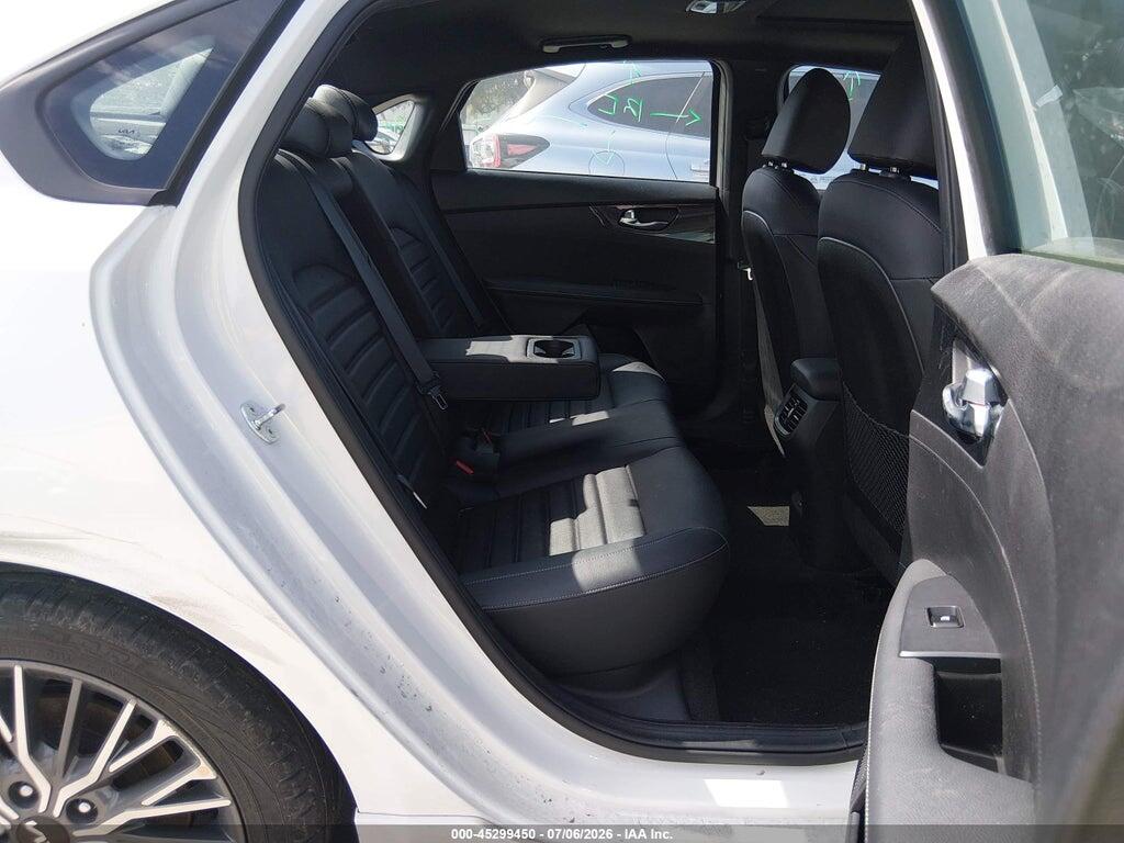 3KPF54AD3PE635008 2023 KIA FORTE photo no. 8