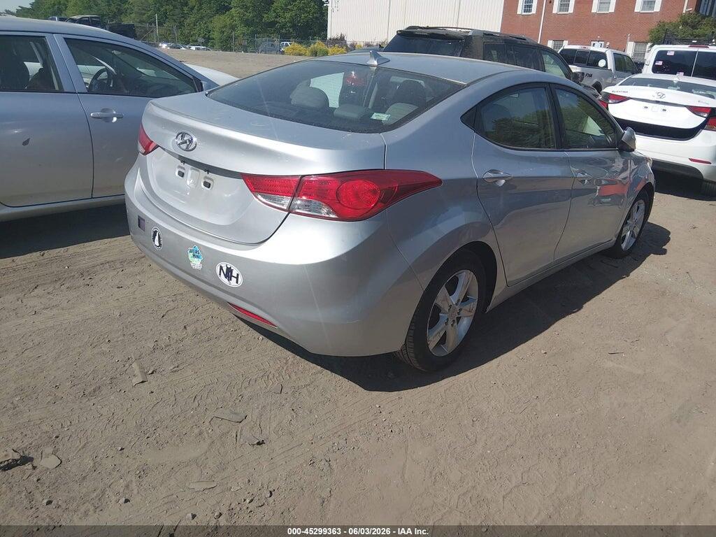 5NPDH4AE7DH263140 2013 HYUNDAI ELANTRA photo no. 4