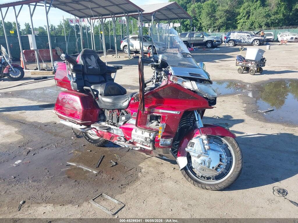 1HFSC2238XA103437 1999 HONDA GL1500 photo no. 1