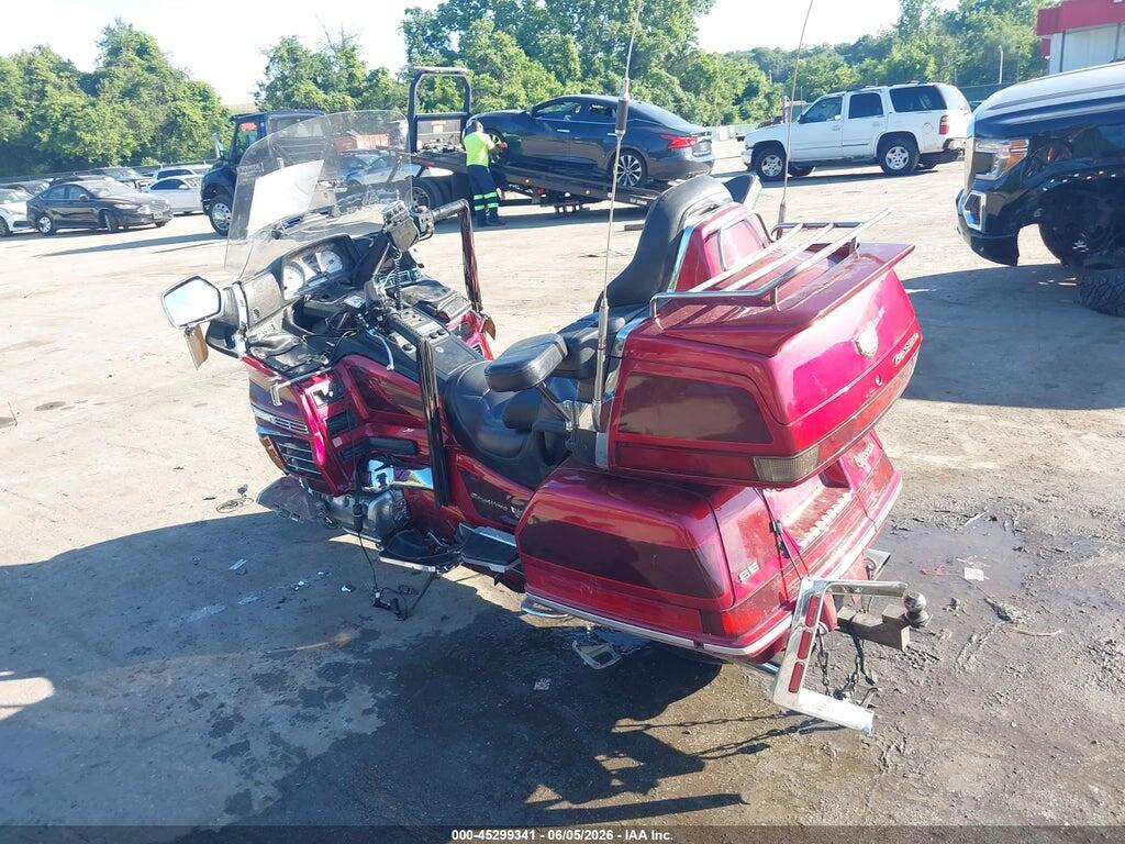 1HFSC2238XA103437 1999 HONDA GL1500 photo no. 3