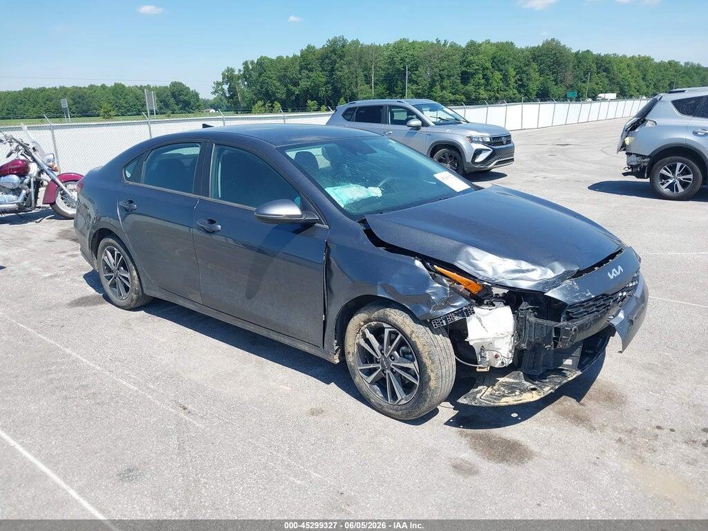 3KPF24AD9PE688093 2023 KIA FORTE photo no. 1