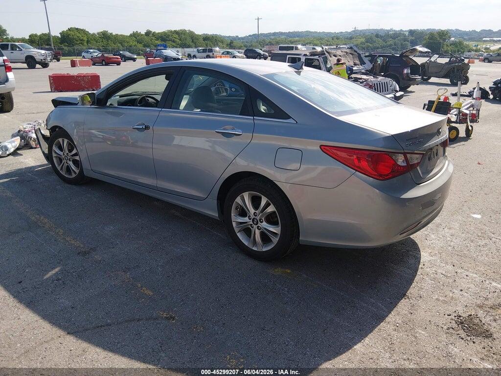 5NPEC4AC6BH024855 2011 HYUNDAI SONATA photo no. 3