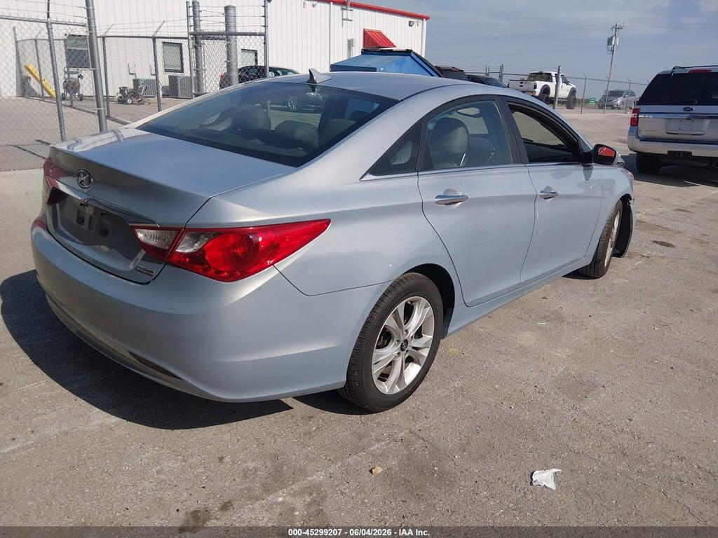 5NPEC4AC6BH024855 2011 HYUNDAI SONATA photo no. 4
