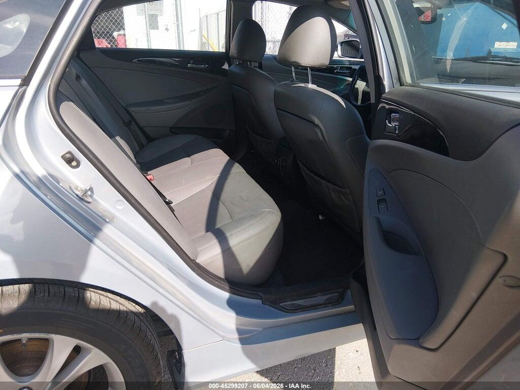 5NPEC4AC6BH024855 2011 HYUNDAI SONATA photo no. 8