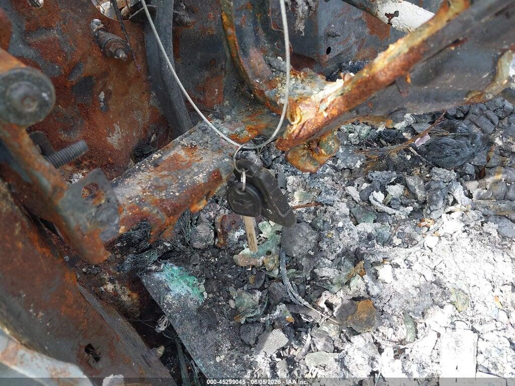 1GCRYBEF1LZ292444 2020 CHEVROLET SILVERADO 1500 photo no. 11