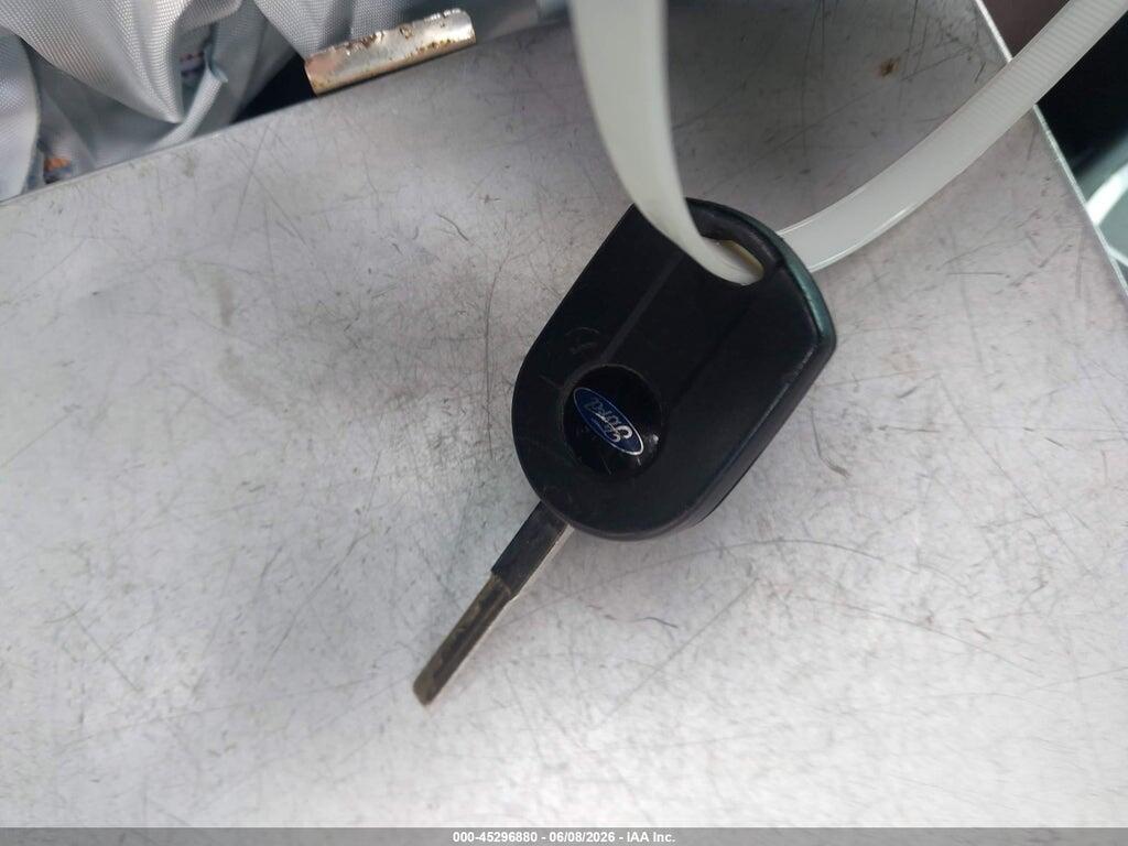 1FMCU0G97HUC59932 2017 FORD ESCAPE photo no. 11