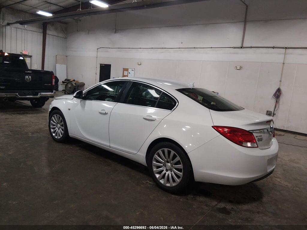 W04GN5EC1B1104679 2011 BUICK REGAL photo no. 3