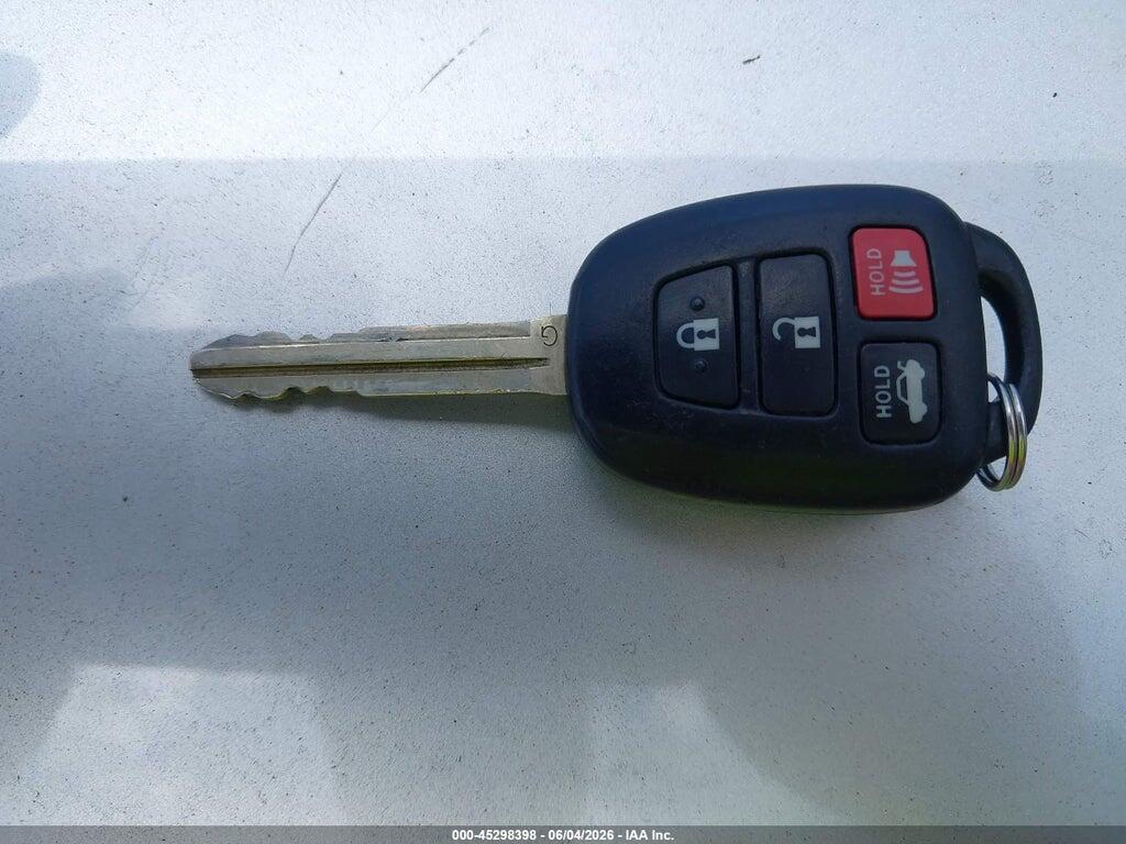 4T1BF1FK4CU009203 2012 TOYOTA CAMRY photo no. 11