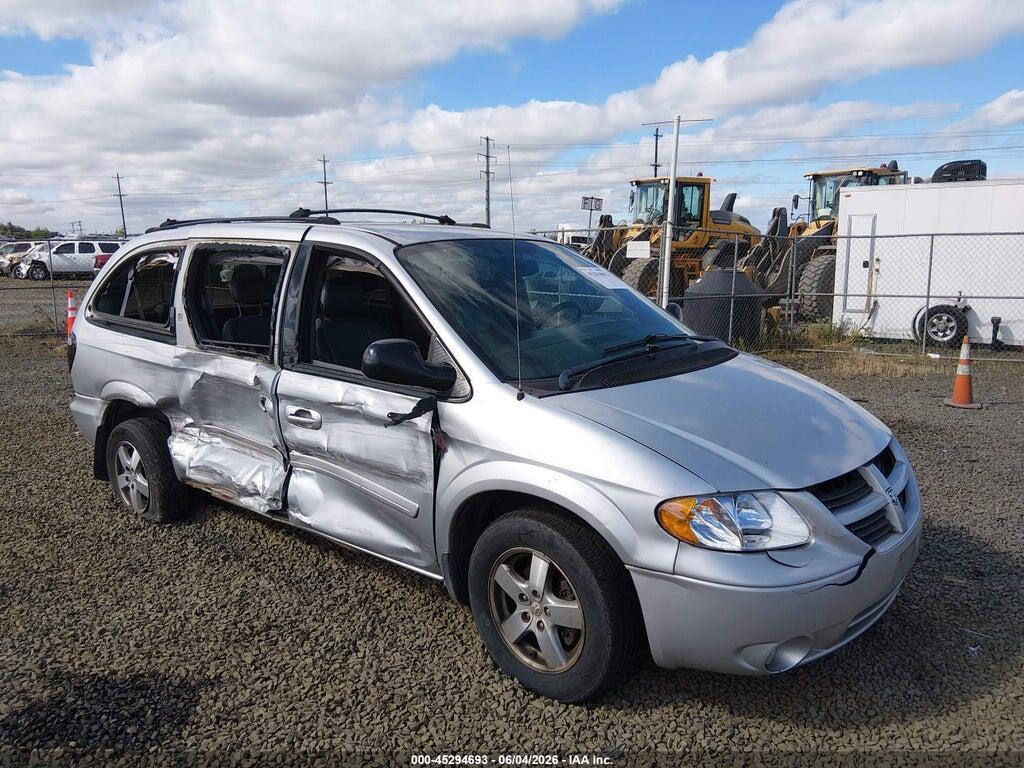 2D8GP44L15R143656 2005 DODGE GRAND CARAVAN photo no. 1