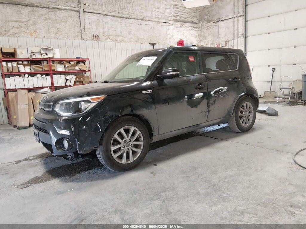 KNDJP3A50H7456272 2017 KIA SOUL photo no. 2