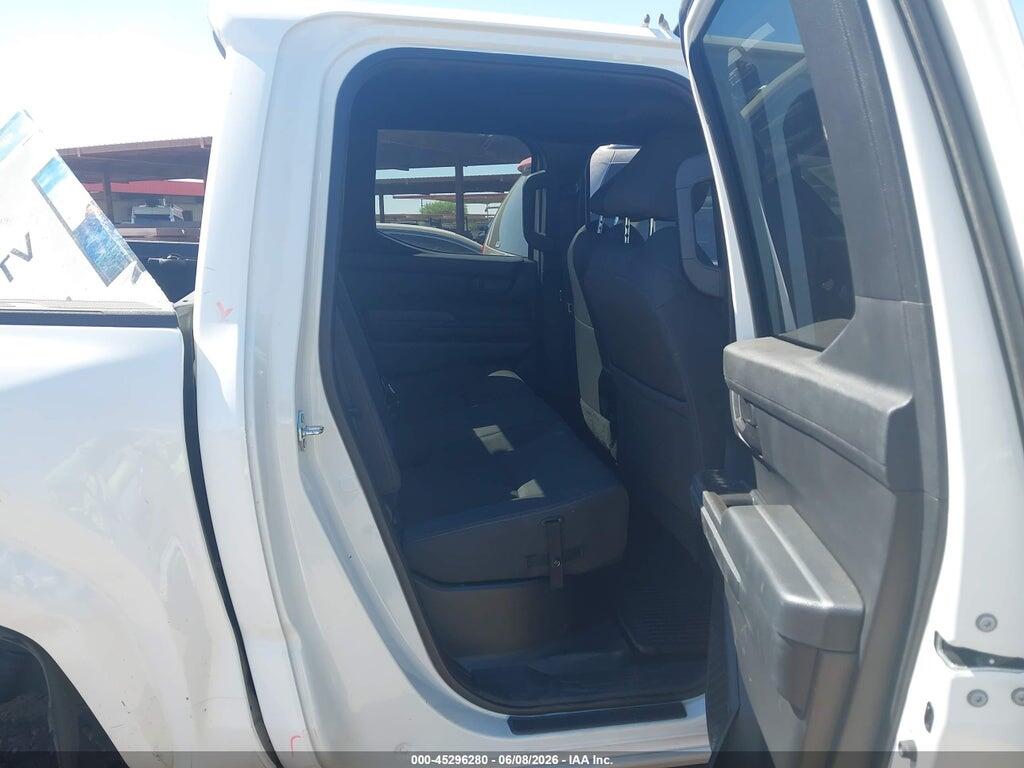 3TYKD5HN9ST021637 2025 TOYOTA TACOMA photo no. 8
