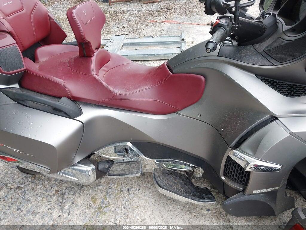 2BXNBDD12EV001424 2014 CAN-AM SPYDER ROADSTER photo no. 8