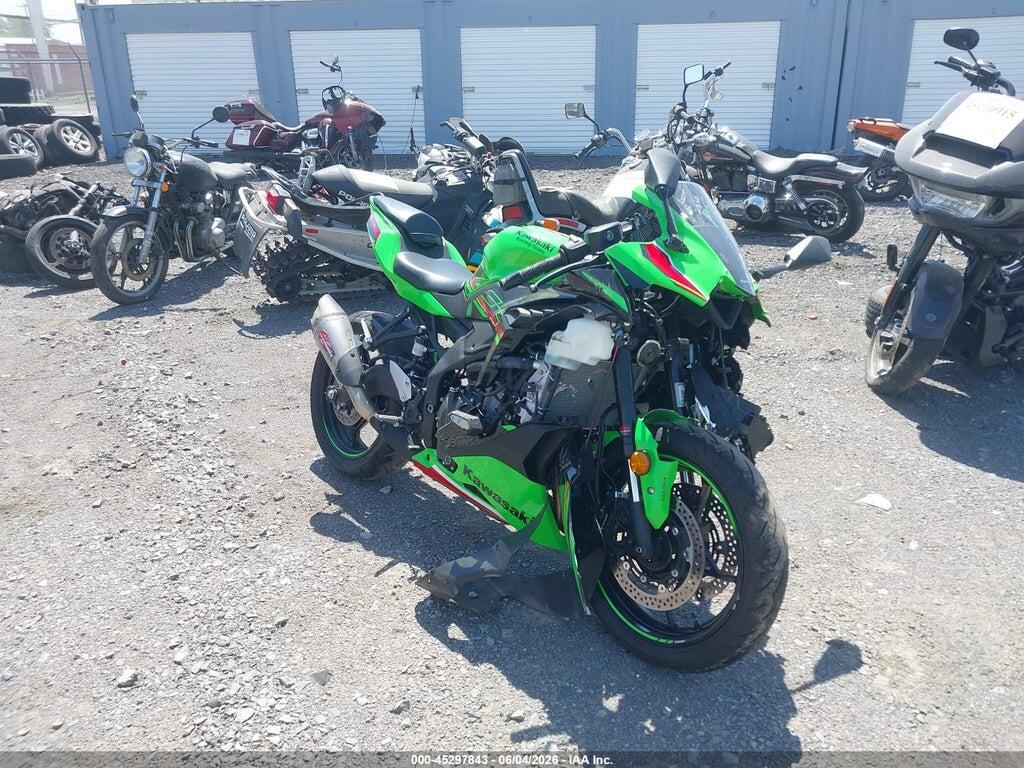 ML5ZXCS14RDA28560 2024 KAWASAKI ZX400 photo no. 1