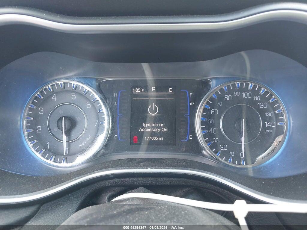 1C3CCCAB7FN719266 2015 CHRYSLER 200 photo no. 7