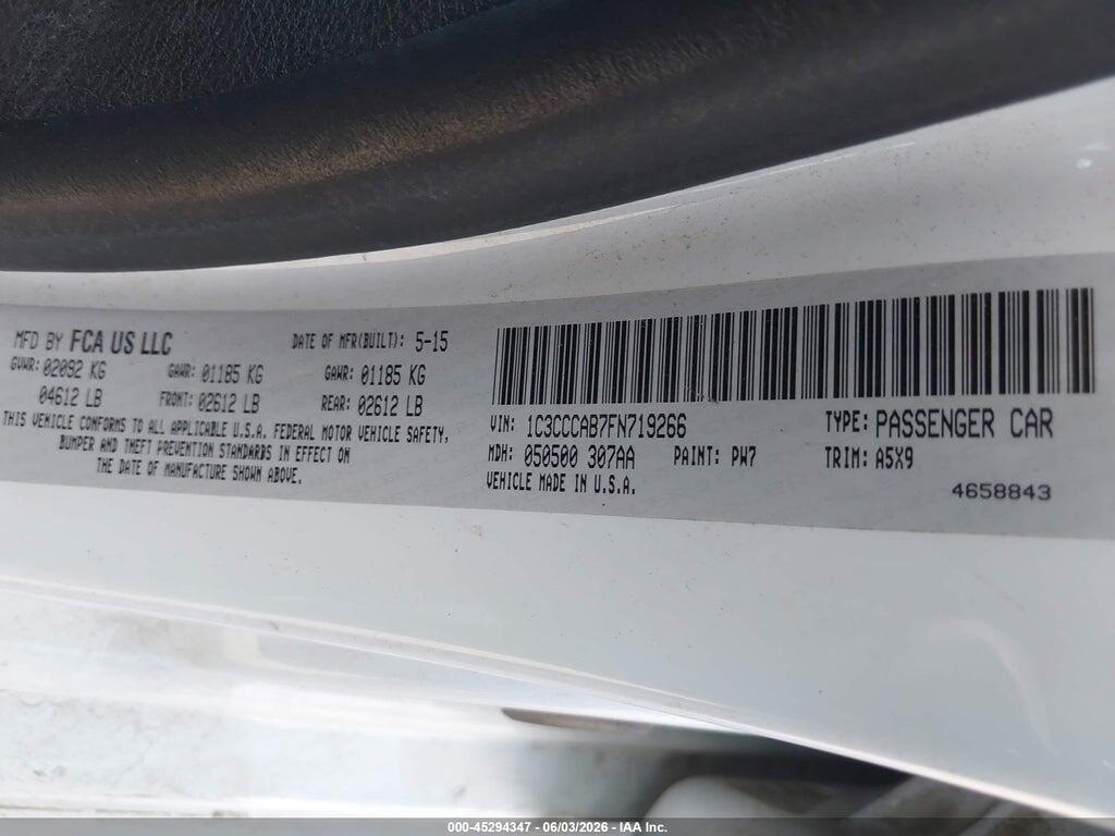 1C3CCCAB7FN719266 2015 CHRYSLER 200 photo no. 9