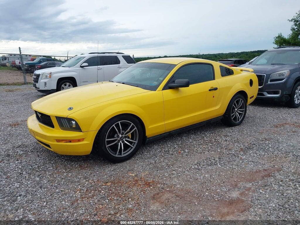 1ZVFT80N755218696 2005 FORD MUSTANG photo no. 2