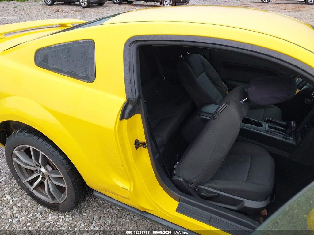 1ZVFT80N755218696 2005 FORD MUSTANG photo no. 8
