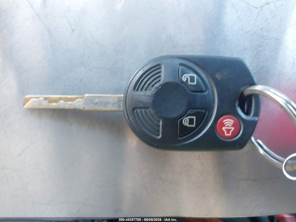 1FMCU0GD4HUD12638 2017 FORD ESCAPE photo no. 11