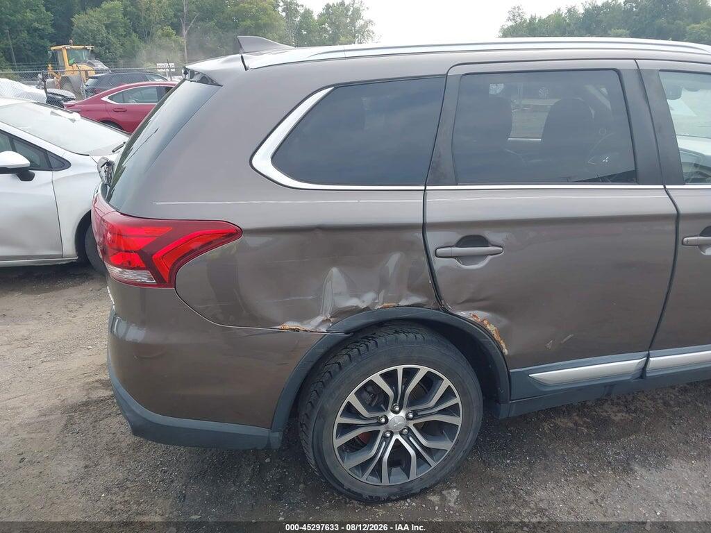 JA4AD3A3XHZ064986 2017 MITSUBISHI OUTLANDER photo no. 6
