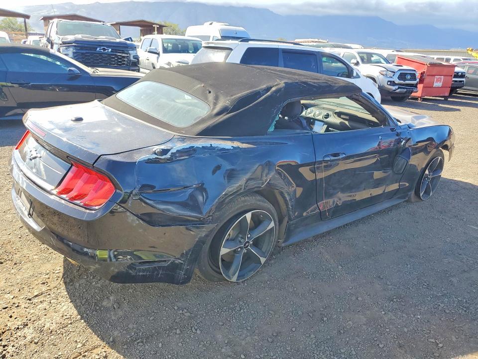2023 FORD MUSTANG — Фото 3 из 13