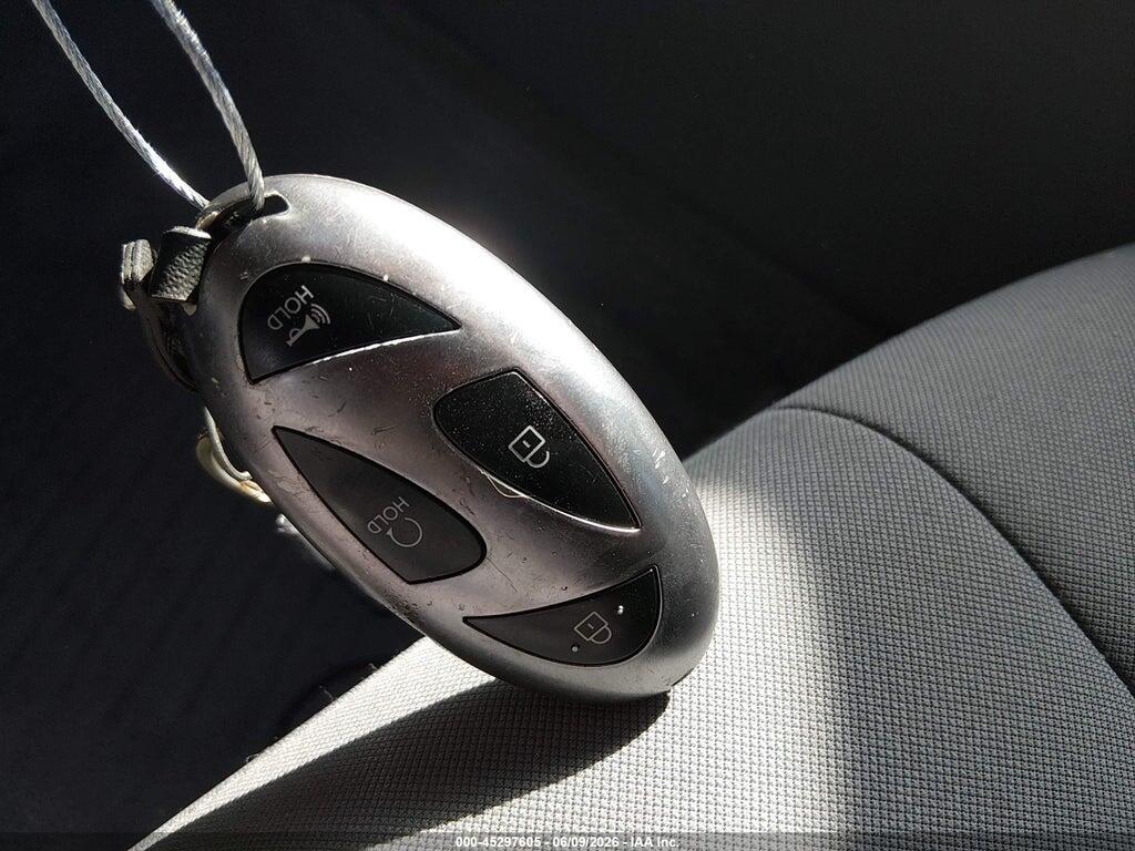 KMHLM4DG2SU040216 2025 HYUNDAI ELANTRA photo no. 11