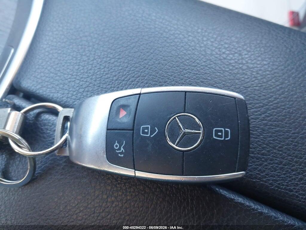 WDC0G8EB0LF716171 2020 MERCEDES-BENZ GLC 300 photo no. 11