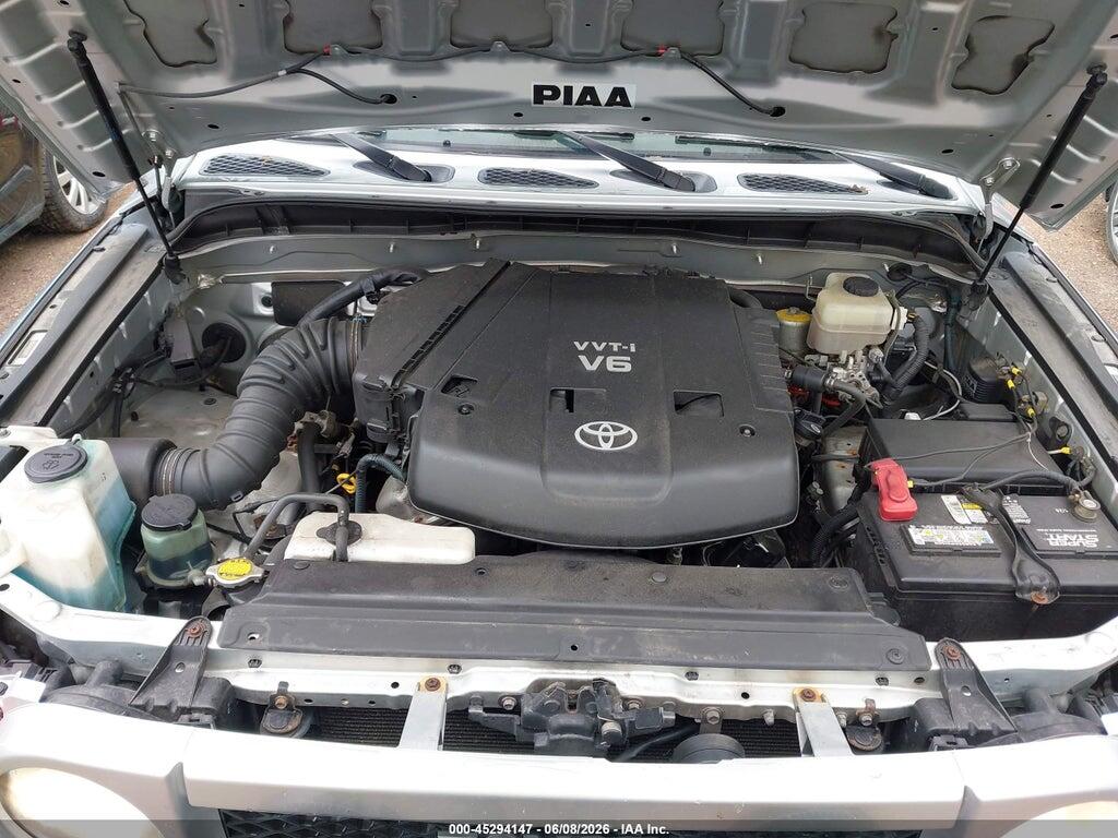 JTEBU11F170051583 2007 TOYOTA FJ CRUISER photo no. 10