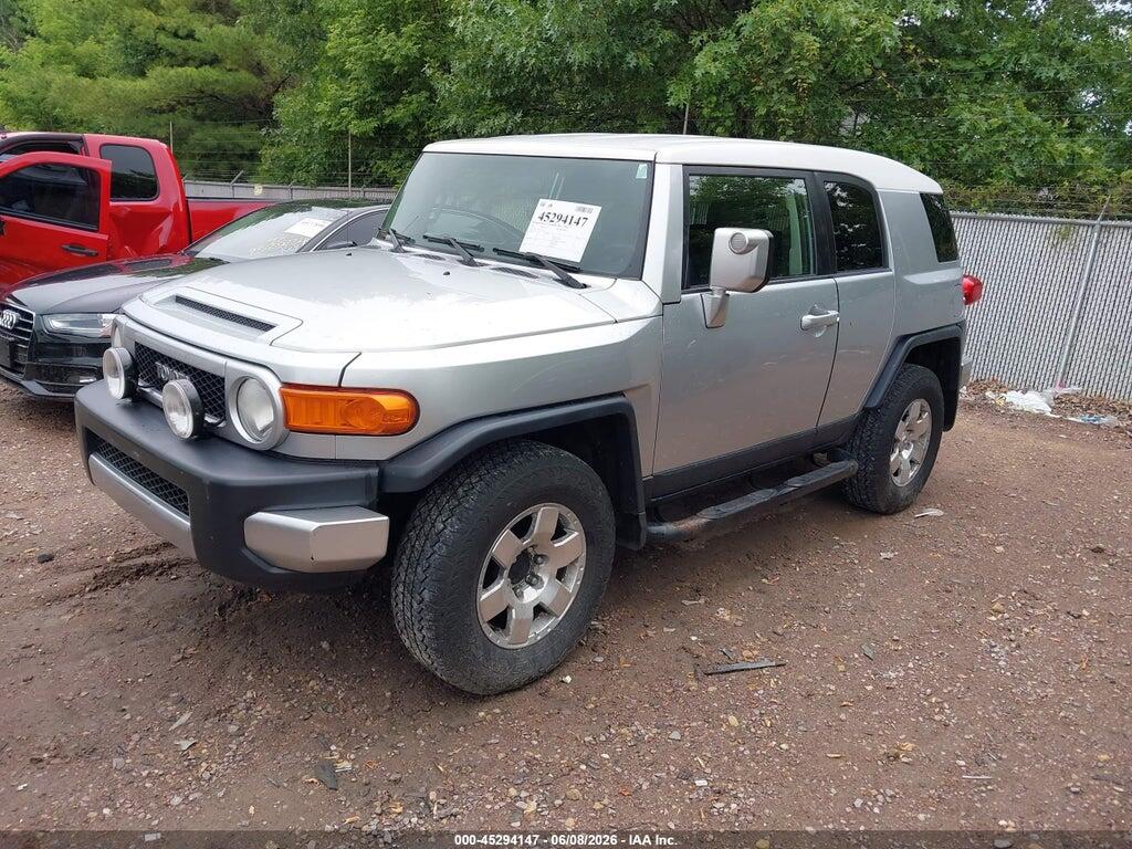 JTEBU11F170051583 2007 TOYOTA FJ CRUISER photo no. 2