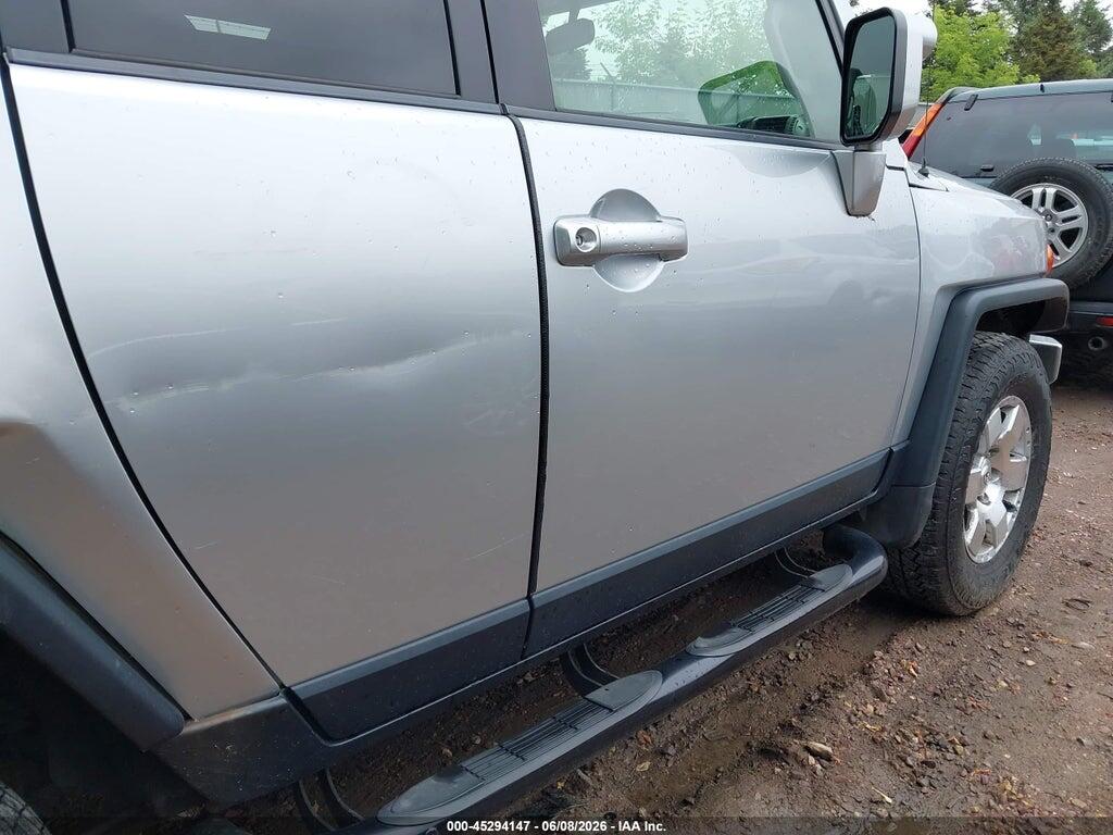 JTEBU11F170051583 2007 TOYOTA FJ CRUISER photo no. 6